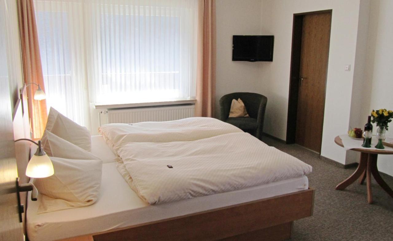 Pension Haus Waldfrieden, Meinecardplus Inklusive 维林根 客房 照片