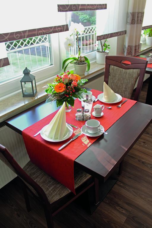 Pension Haus Waldfrieden, Meinecardplus Inklusive 维林根 外观 照片