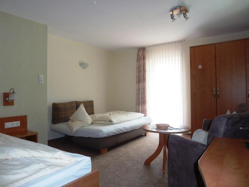 Pension Haus Waldfrieden, Meinecardplus Inklusive 维林根 外观 照片