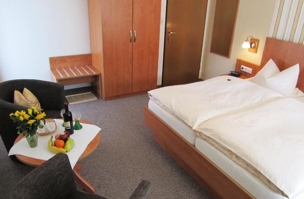 Pension Haus Waldfrieden, Meinecardplus Inklusive 维林根 客房 照片