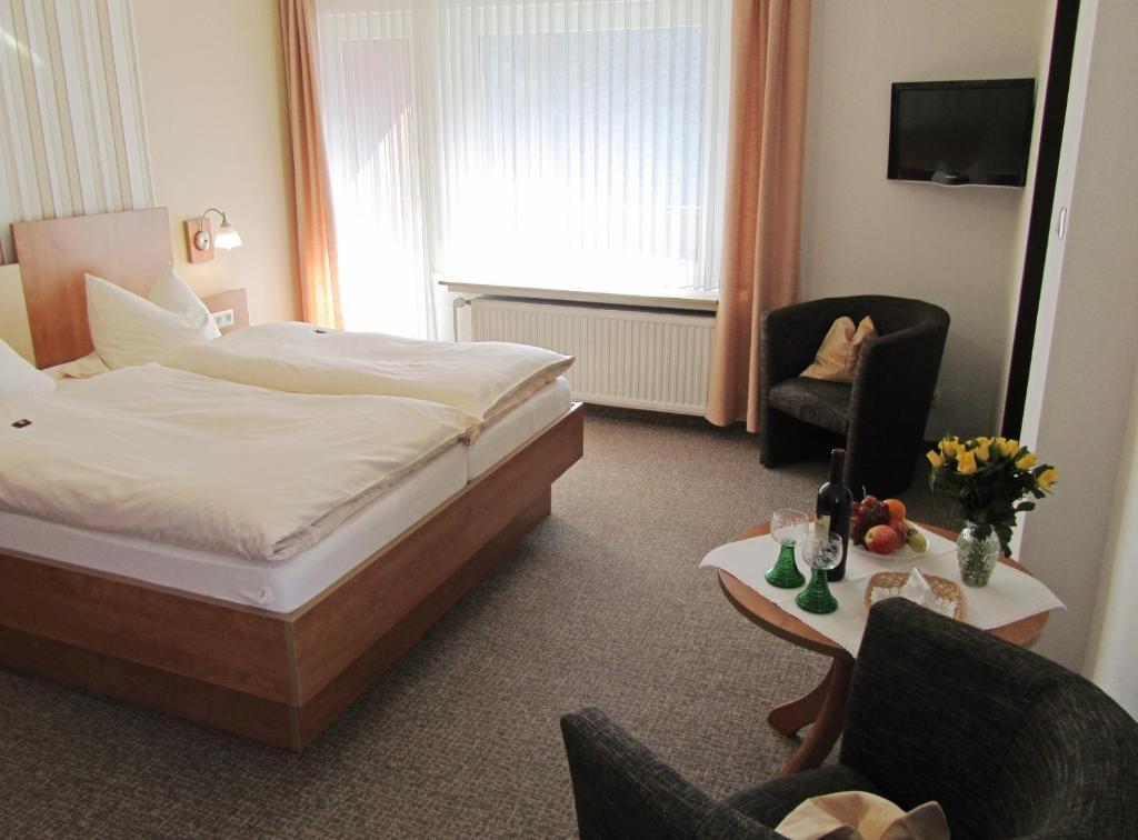 Pension Haus Waldfrieden, Meinecardplus Inklusive 维林根 客房 照片